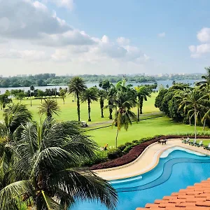 4* Resort Orchid Country Club