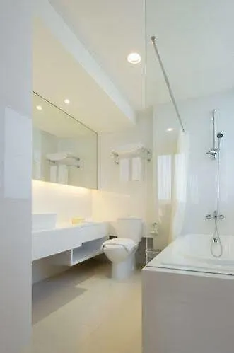 Park Avenue Clemenceau Lejlighedshotel Singapore 4*,